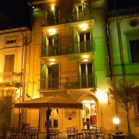 Hotel Villa Adriana Viareggio Eksteriør bilde