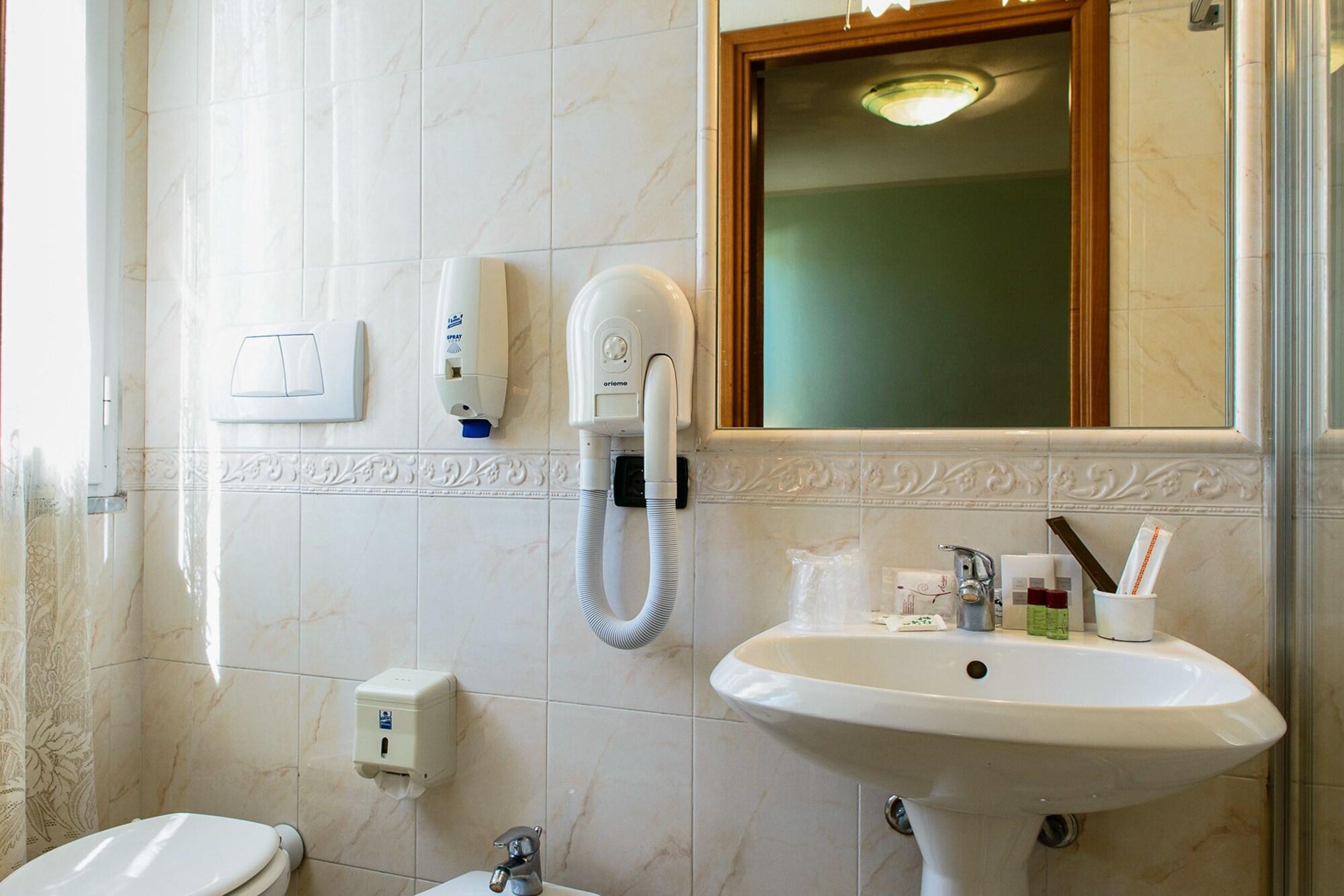 Hotel Villa Adriana Viareggio Eksteriør bilde