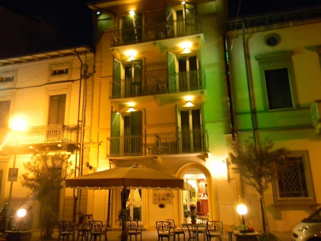 Hotel Villa Adriana Viareggio Eksteriør bilde